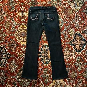 EUC Rock & Republic Dark Wash Denim with Pink Stitching, size 28